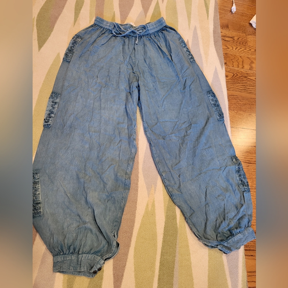 NWT Casual Blue Wide Leg Drawstring Parachute Jogger Pant With Cinch Ankle